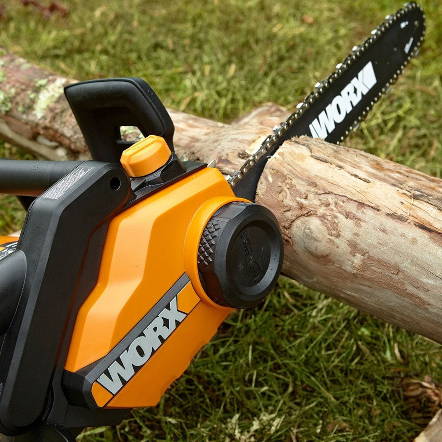 WG303E 2000W Corded Chain Saw